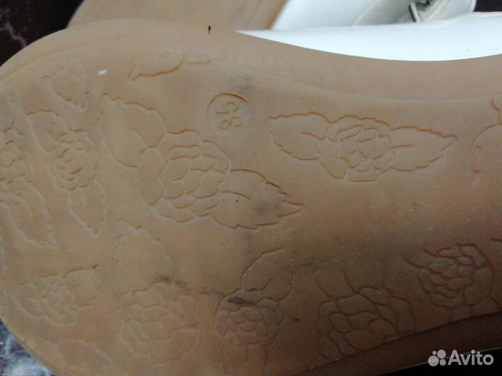 Туфли белые для девочки Ортман 35 размер