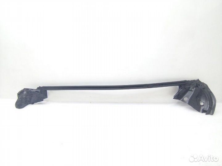 Уплотнитель стекла двери задний левый