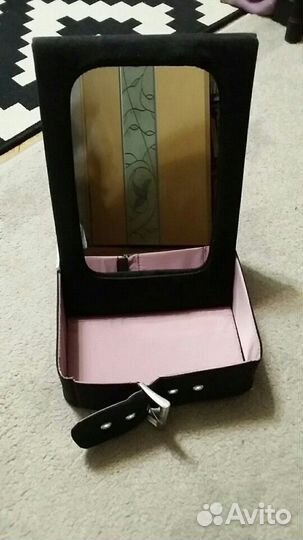 Зеркало со шкатулкой Икеа