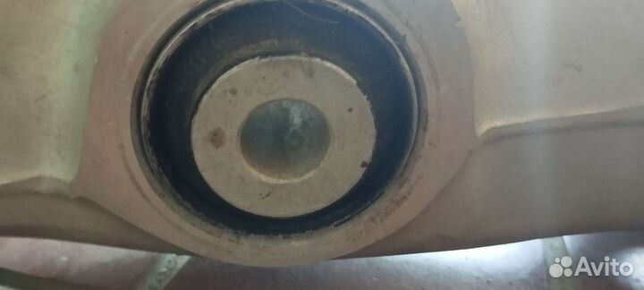 Рычаг левый