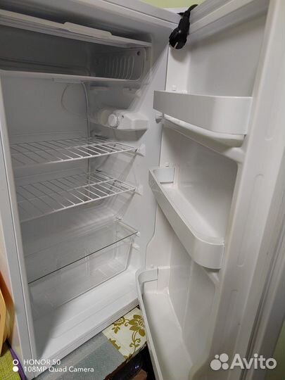 Холодильник dexp RF-sd090ma/W