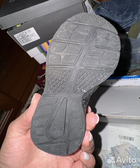 Продам ботинки для девочки 24 размер