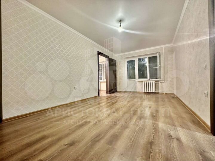 3-к. квартира, 55 м², 2/4 эт.