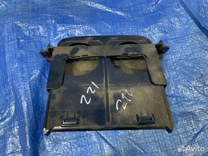 Подстаканник Toyota Camry SV41 3SFE 1997