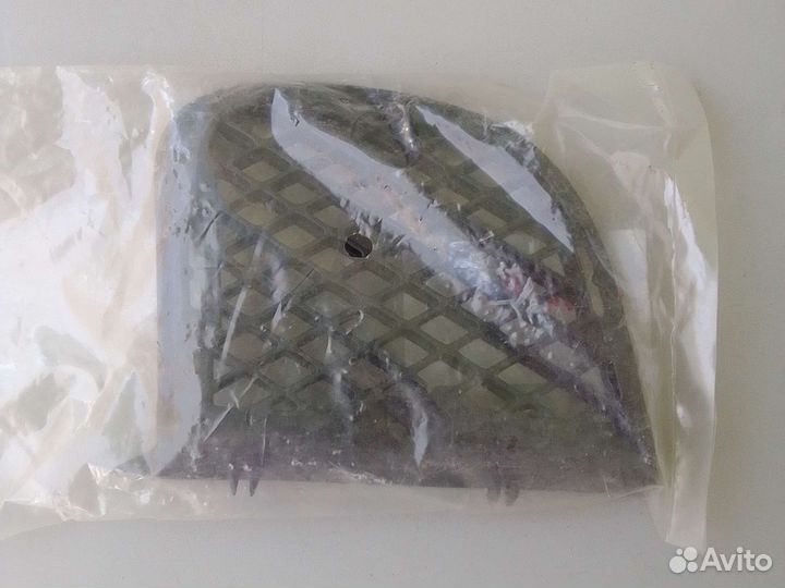 Решётка бампера левая Hyundai Tucson \ ix35