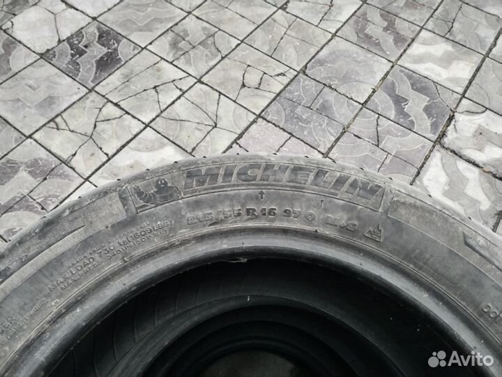 Michelin X-Ice 215/55 R16