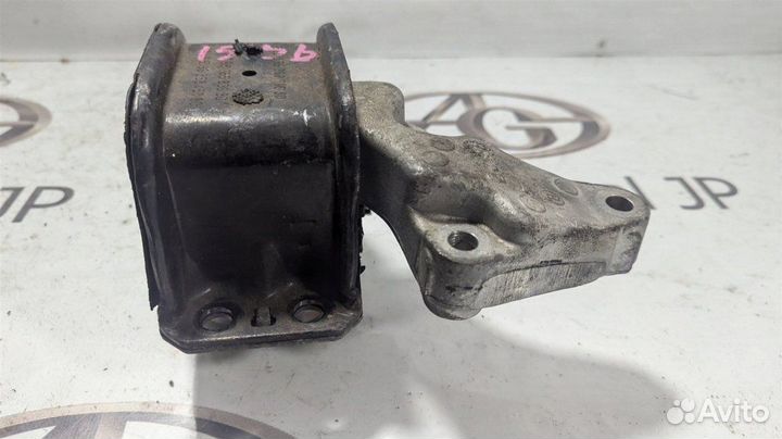 Опора двигателя правая Peugeot 307