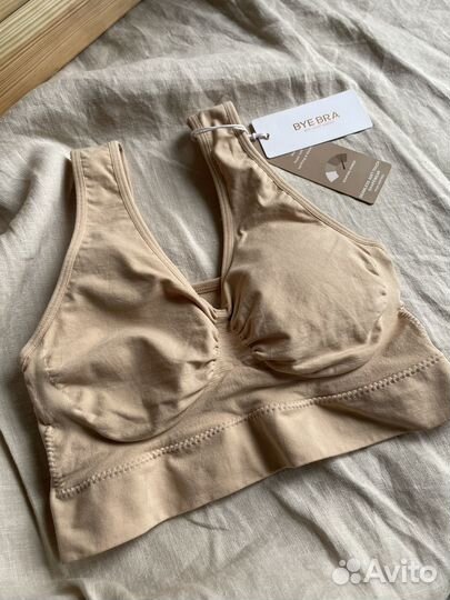 Бюстгальтер топ новый Bay Bra S