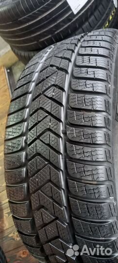 Pirelli Winter Sottozero 3 235/55 R17 103V