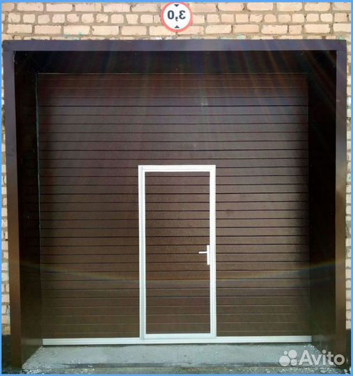 Гаражные ворота, секционные ворота DoorHan Alutech