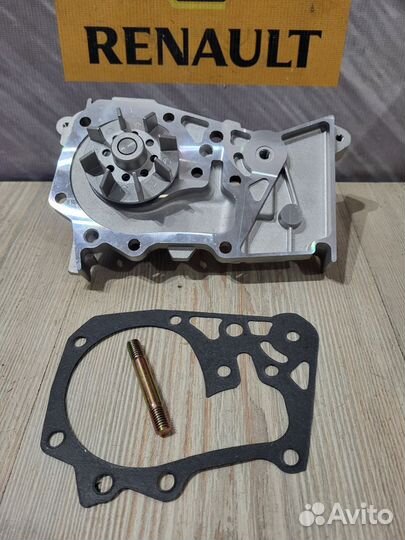 Помпа водяной насос Renault sandero 2