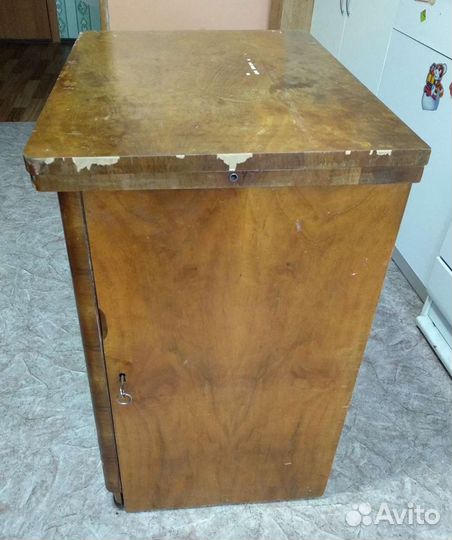 Швейная машина LADA 236