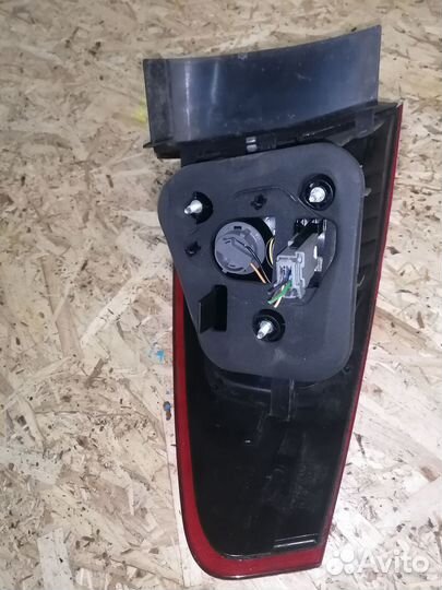 Фонарь угловой наружный правый Ford Mondeo 4 седан