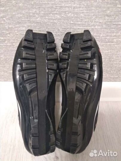 Лыжные ботинки классические