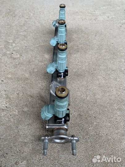 Топливная рампа Kia Rio 3