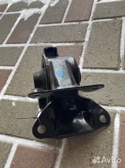 Опора двигателя Mazda CX-7