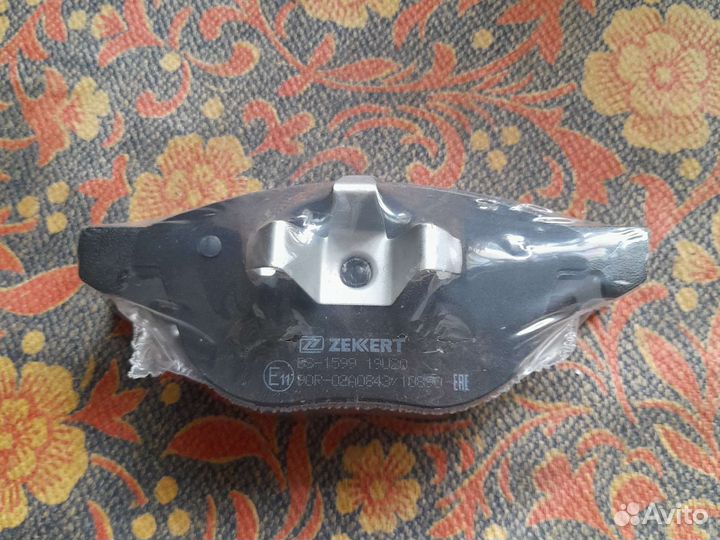 Тормозные колодки zekkert BS-1599