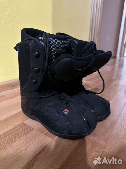 Сноуборд + крепления + ботинки