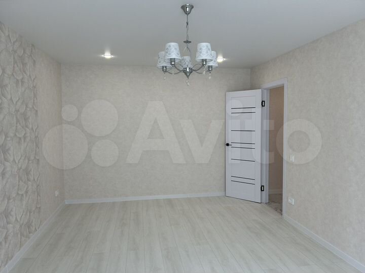 2-к. квартира, 53,6 м², 1/10 эт.