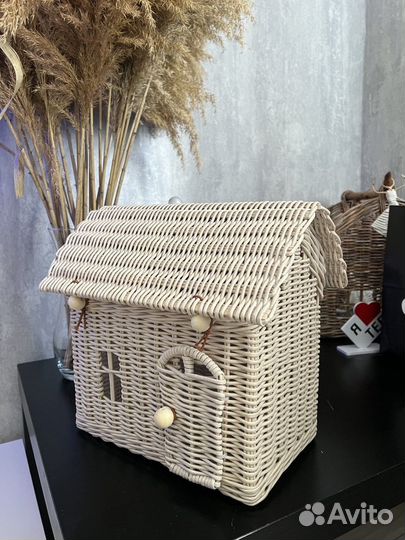 Домик, Семейный банк