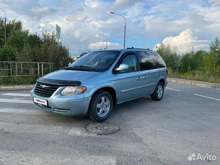 Chrysler Town & Country 3.3 AT, 2005, 198 000 км