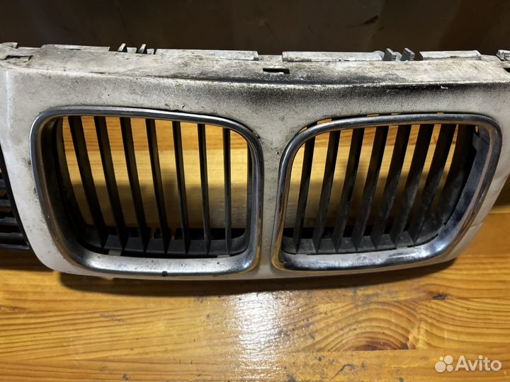 Решетка радиатора bmw 5 e 34