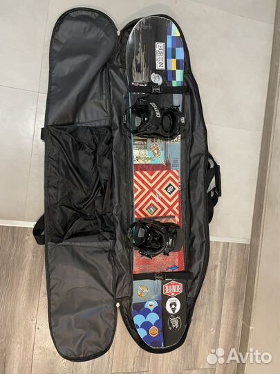 Комплект сноуборд ботинки крепления чехол
