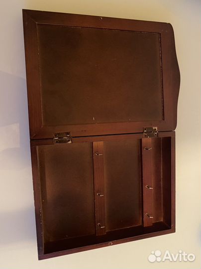 Ключница настенная