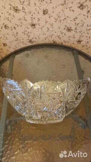 Большая хрустальная ваза салатник