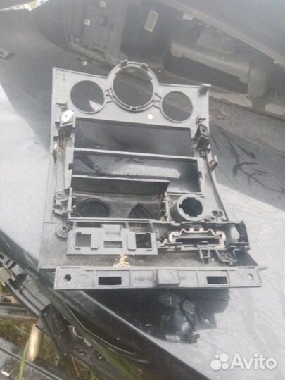 Рамка в торпедо Renault Megane 2