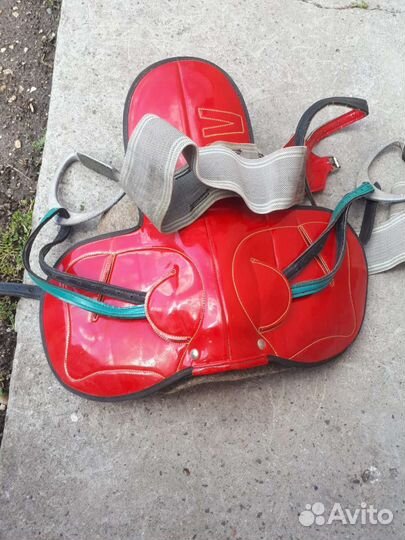 Скаковое седло