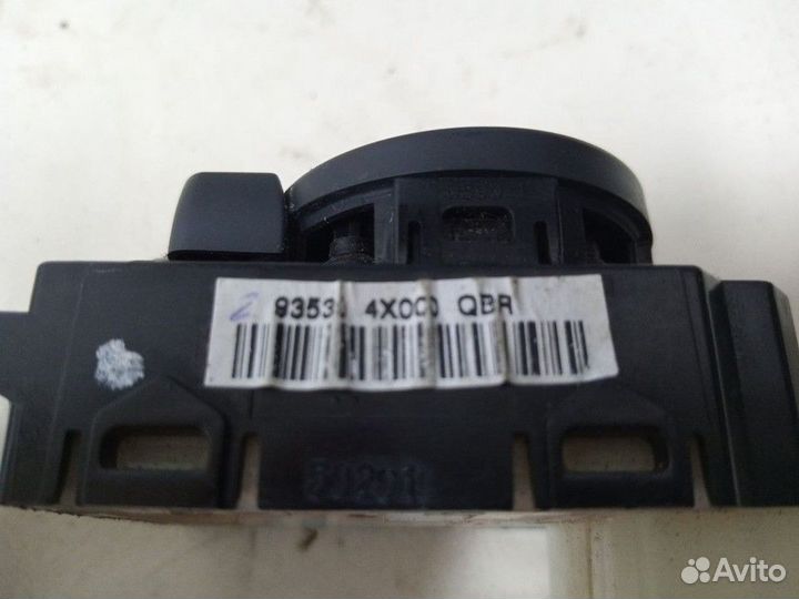 Кнопка регулировки зеркал Kia Rio