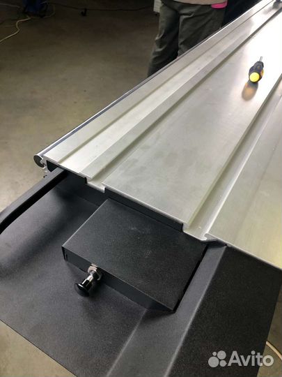 Пневмоприжим