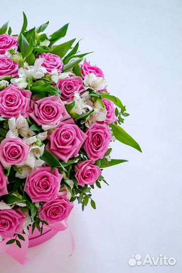 Большая Коробка розы и альстромерии