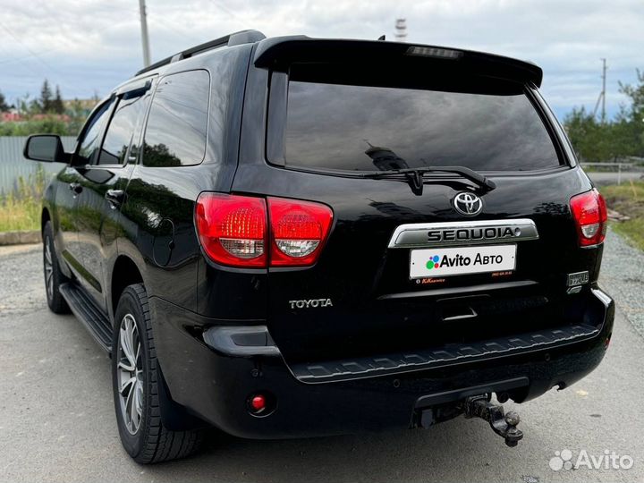 Toyota Sequoia 5.7 AT, 2010, 221 000 км