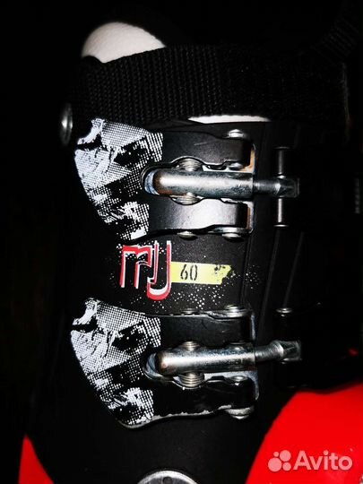 Горнолыжные ботинки 22