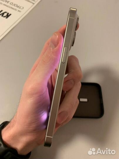 iPhone 15 Pro, 256 ГБ