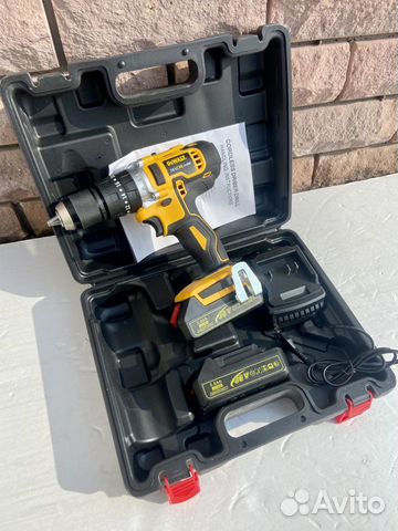 Шуруповерт dewalt dcd700 ударный Новый