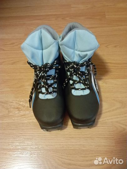 Лыжные ботинки 37 размер