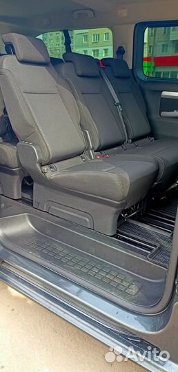 Аренда, заказ минивэна с водителем и без водителя