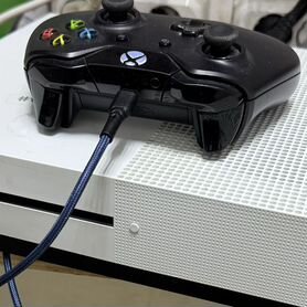 Xbox One S + геймпад