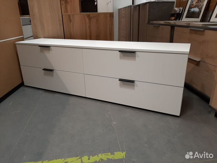 Тумба TV 1,6 м 4 ящика белая