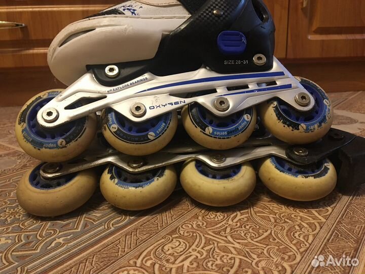 Роликовые коньки