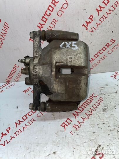 Суппорт тормозной передний левый Mazda Cx5 KE SHY