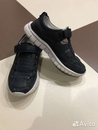 Ботинки на мальчика 34р