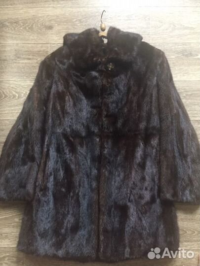 Норковый полушубок с капюшоном