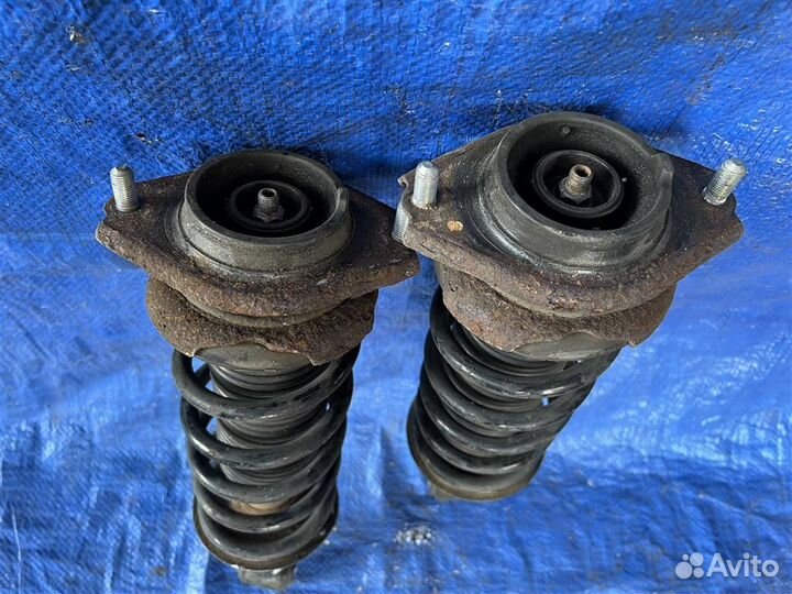 Амортизатор задний 2 шт subaru impreza GP
