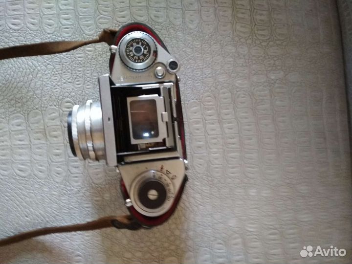 Зеркальный фотоаппарат EXA 1A