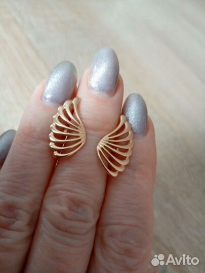 Серьги золотые