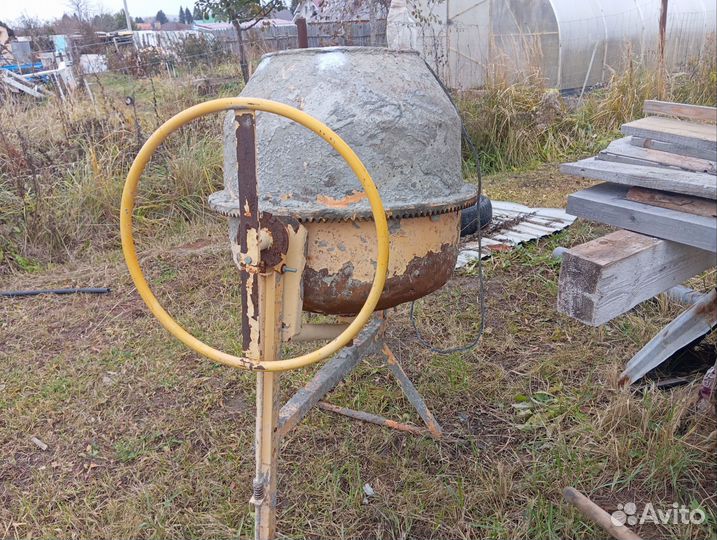 Продам бетономешалку